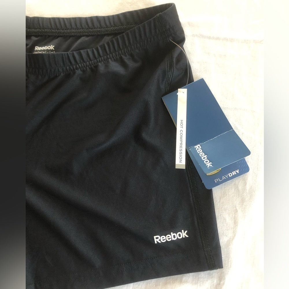 NWT Reebok Size Large Compression Shorts
